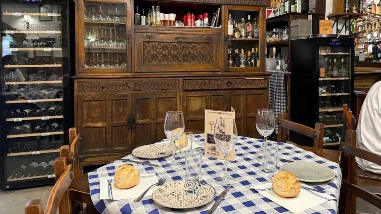 Interior del restaurante m&aacute;s famoso de la Magdalena / V&iacute;a Google My Bussines