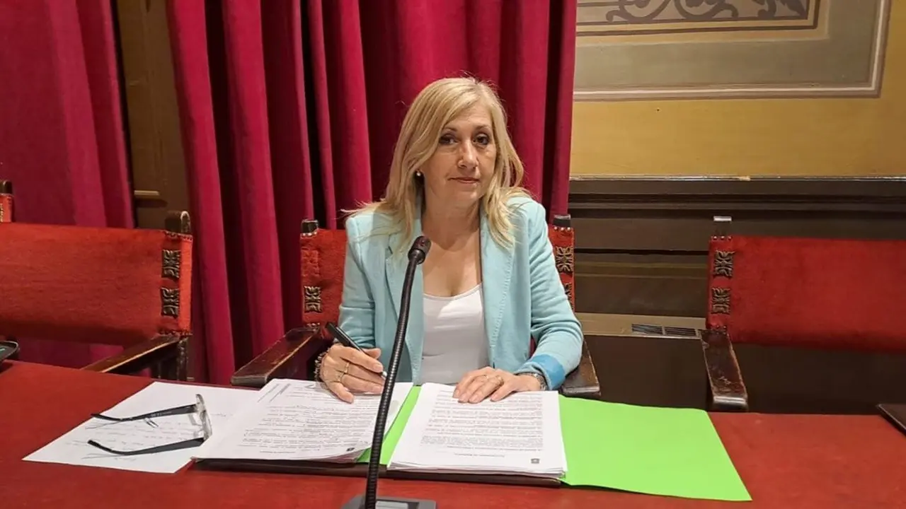 La concejal de Vox en el Ayuntamiento de Barbastro, Ana Bar&oacute;n