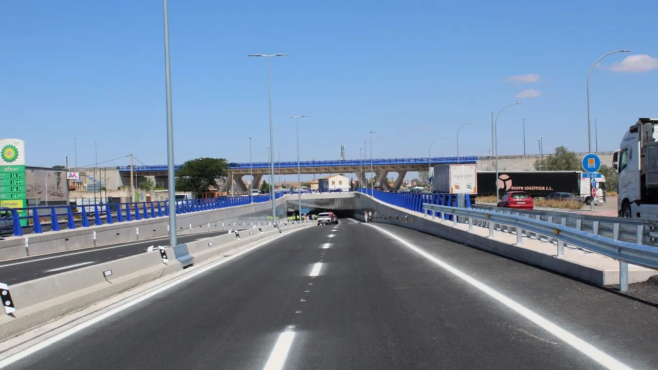 Inauguraci&oacute;n del falso t&uacute;nel de la A-68.