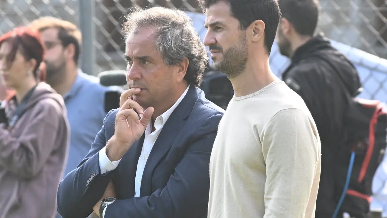 Juan Forc&eacute;n junto a Fernando L&oacute;pez / REAL ZARAGOZA
