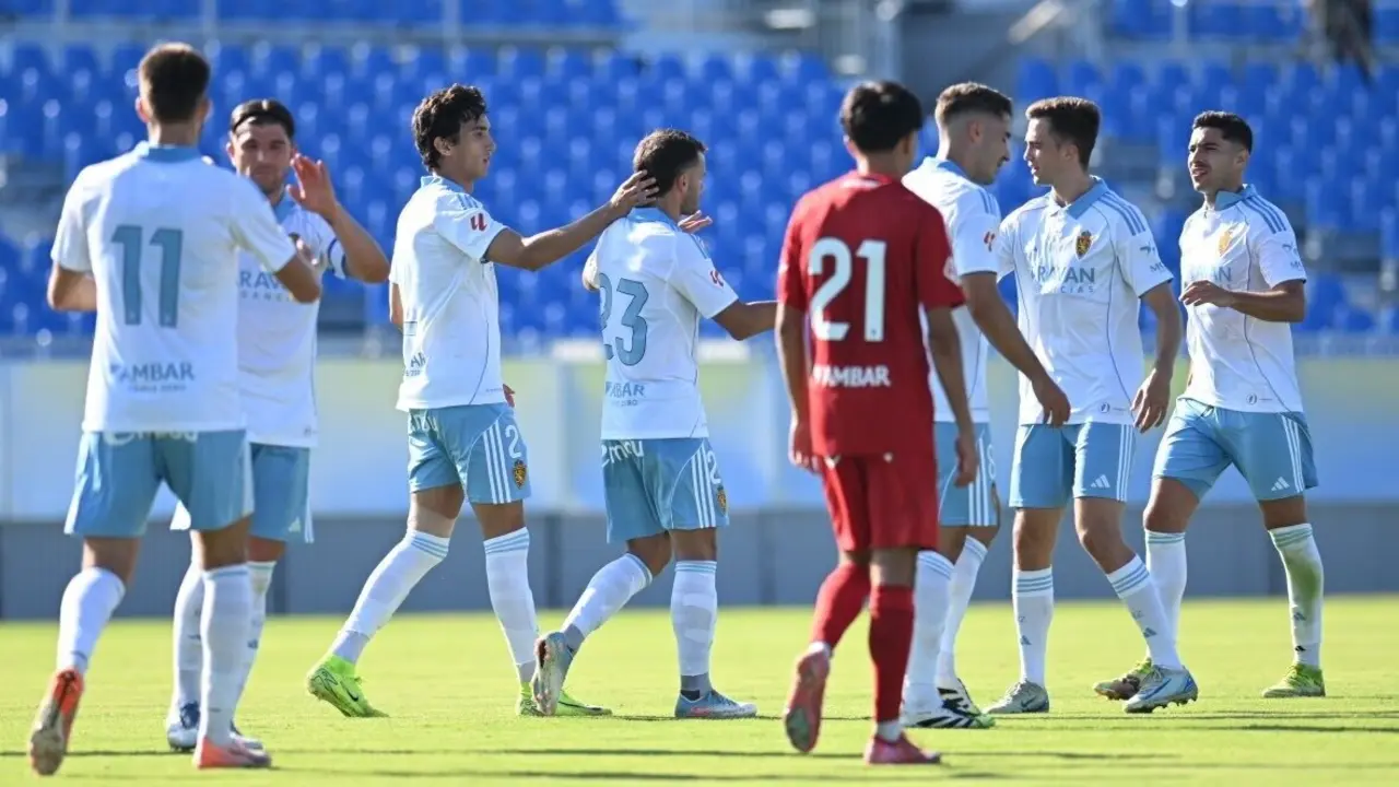 Celebraci&oacute;n de uno de los goles del Real Zaragoza ante el Deportivo Arag&oacute;n / RZ