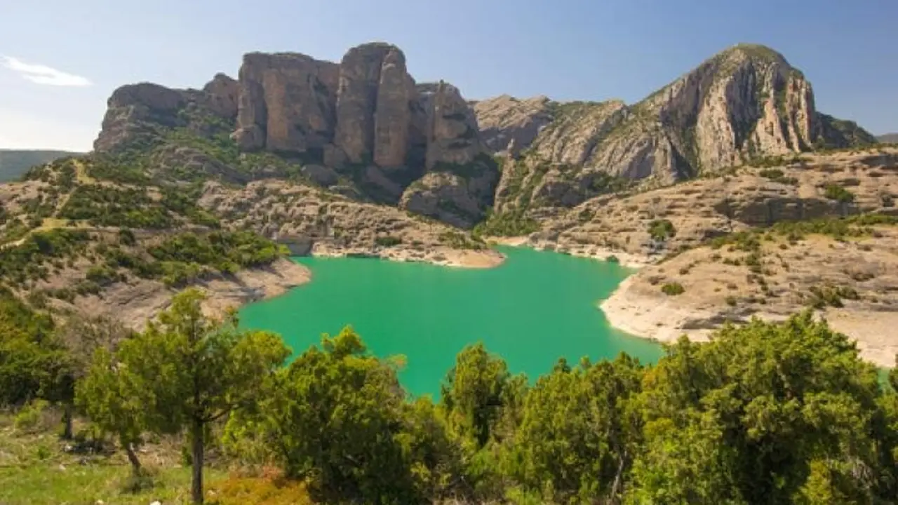 Embalse de Vadiello, en el Parque Natural de la Sierra de Guara