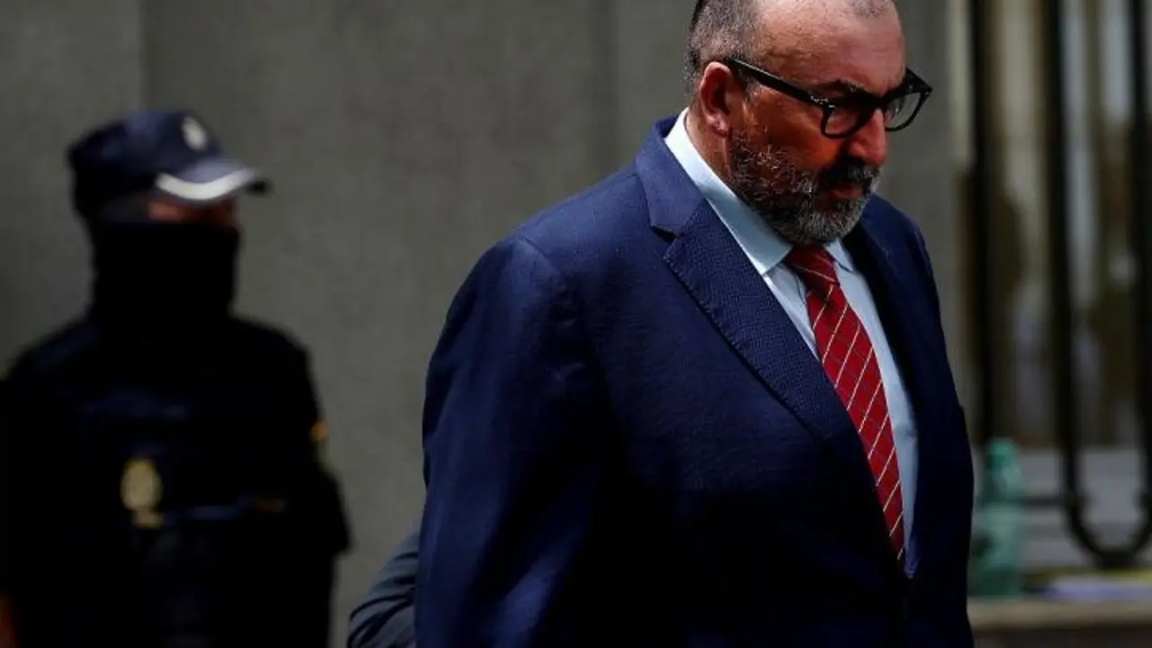 Koldo Garc&iacute;a despu&eacute;s de declarar en el juzgado