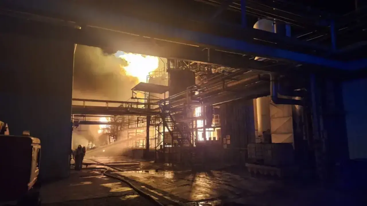 Incendio en una nave de sustancias qu&iacute;micas en el pol&iacute;gono El Campillo de Zuera