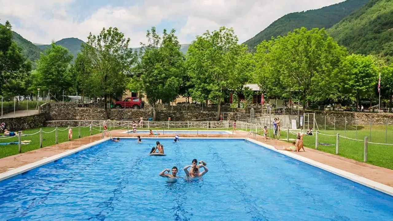 Camping n&uacute;mero uno del Pirineo Aragon&eacute;s