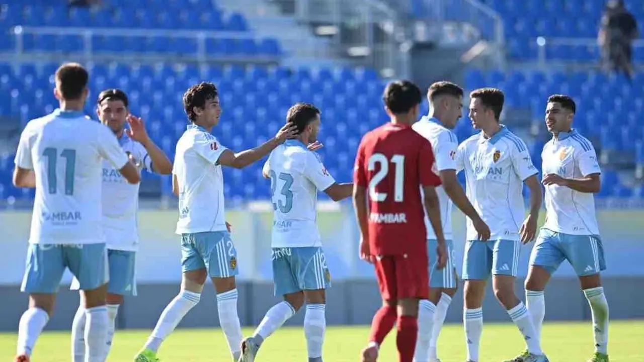 El Real Zaragoza en el Ibercaja Estadio / REAL ZARAGOZA