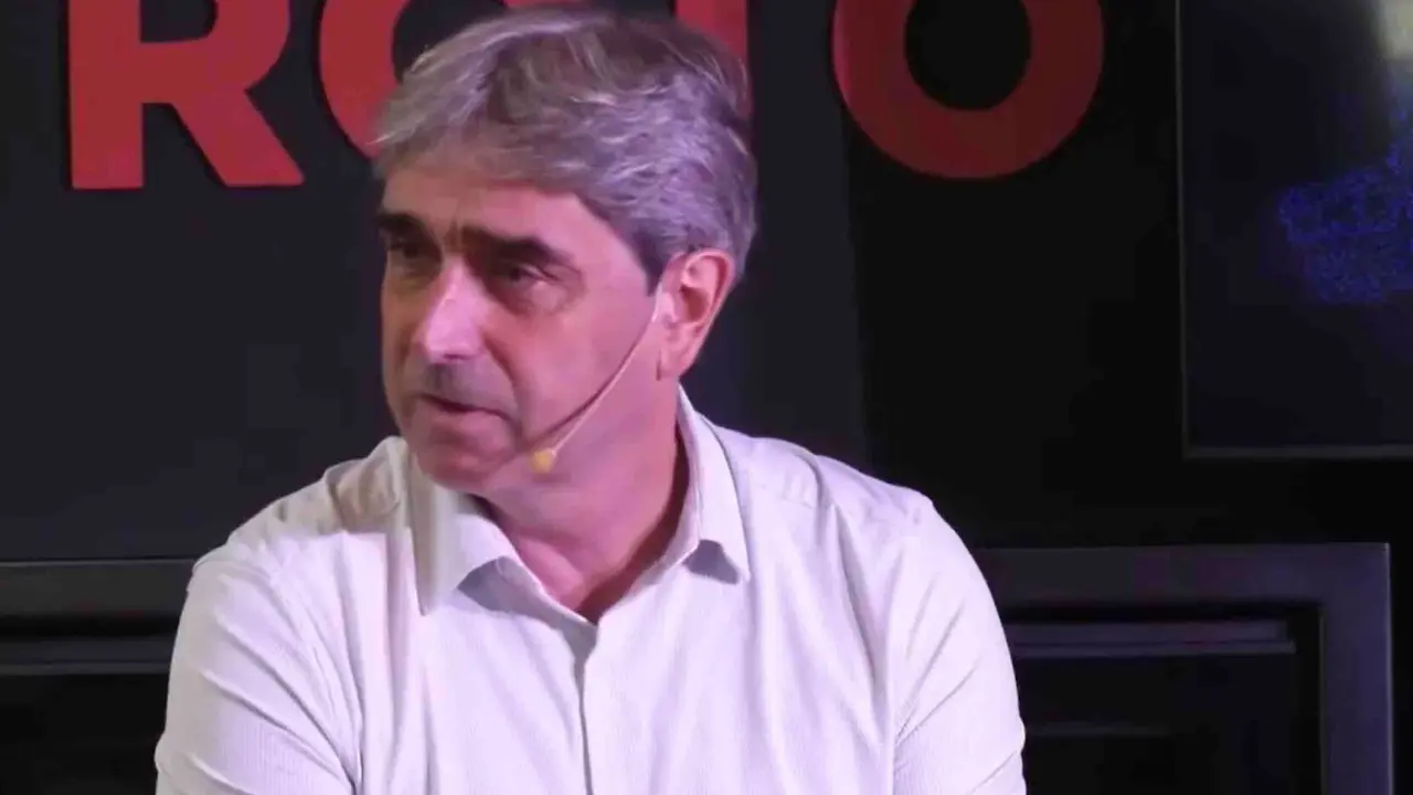 Txema Indias durante una presentación