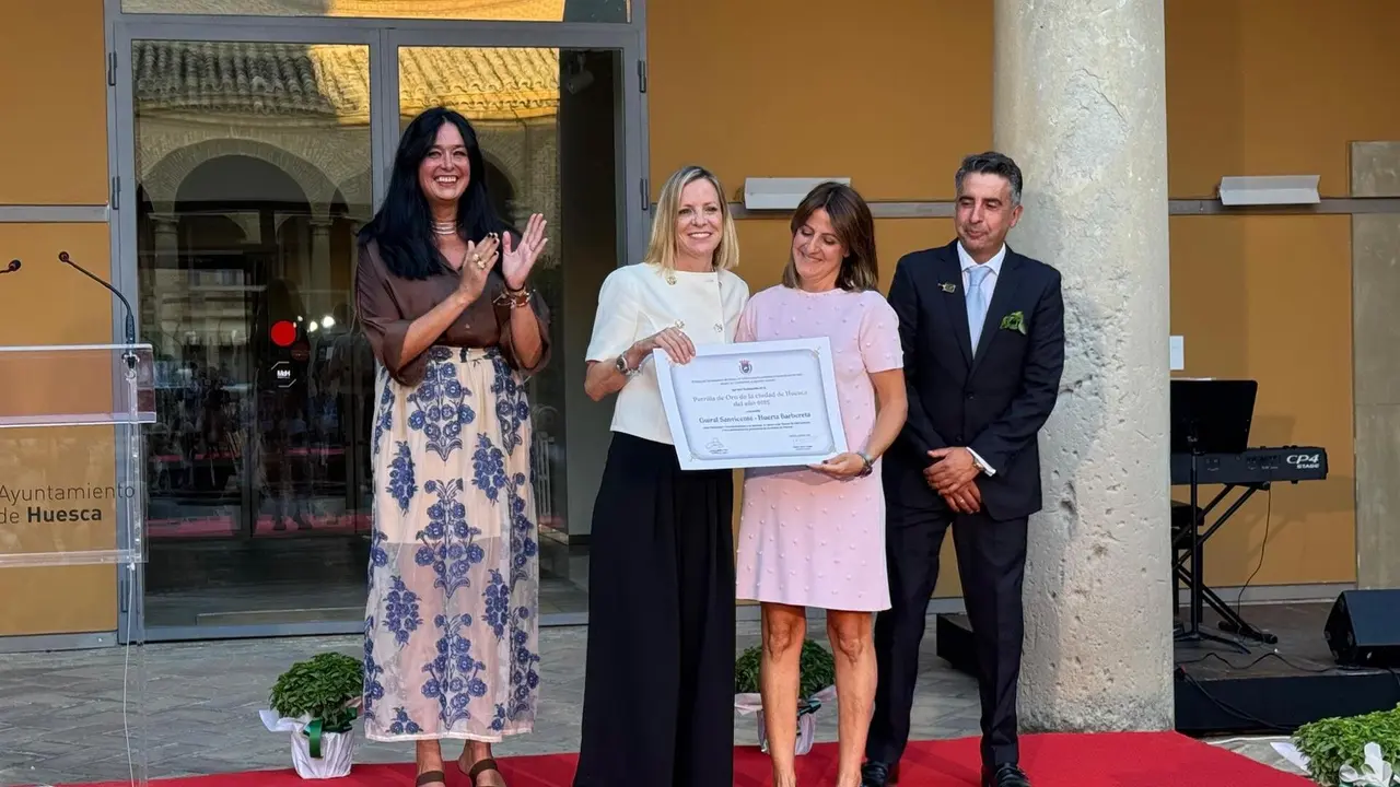 Acto de entrega de la Parrilla de Oro en Huesca. - AYUNTAMIENTO DE HUESCA