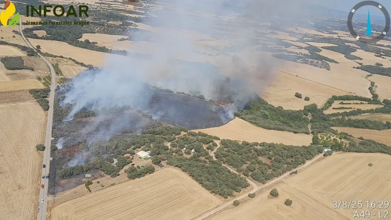 Foto a&eacute;rea del incendio.
- GOBIERNO DE ARAG&Oacute;N