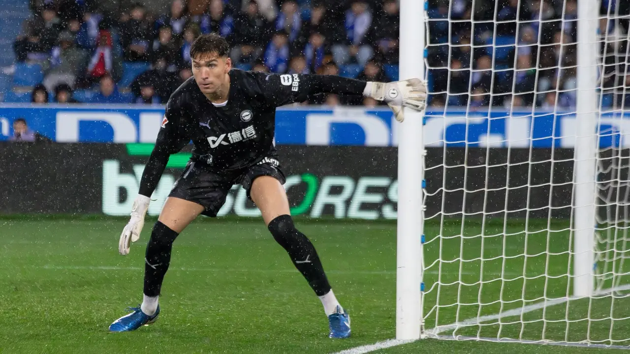Adri&aacute;n Rodr&iacute;guez durante su debut en Primera Divisi&oacute;n / Deportivo Alav&eacute;s
