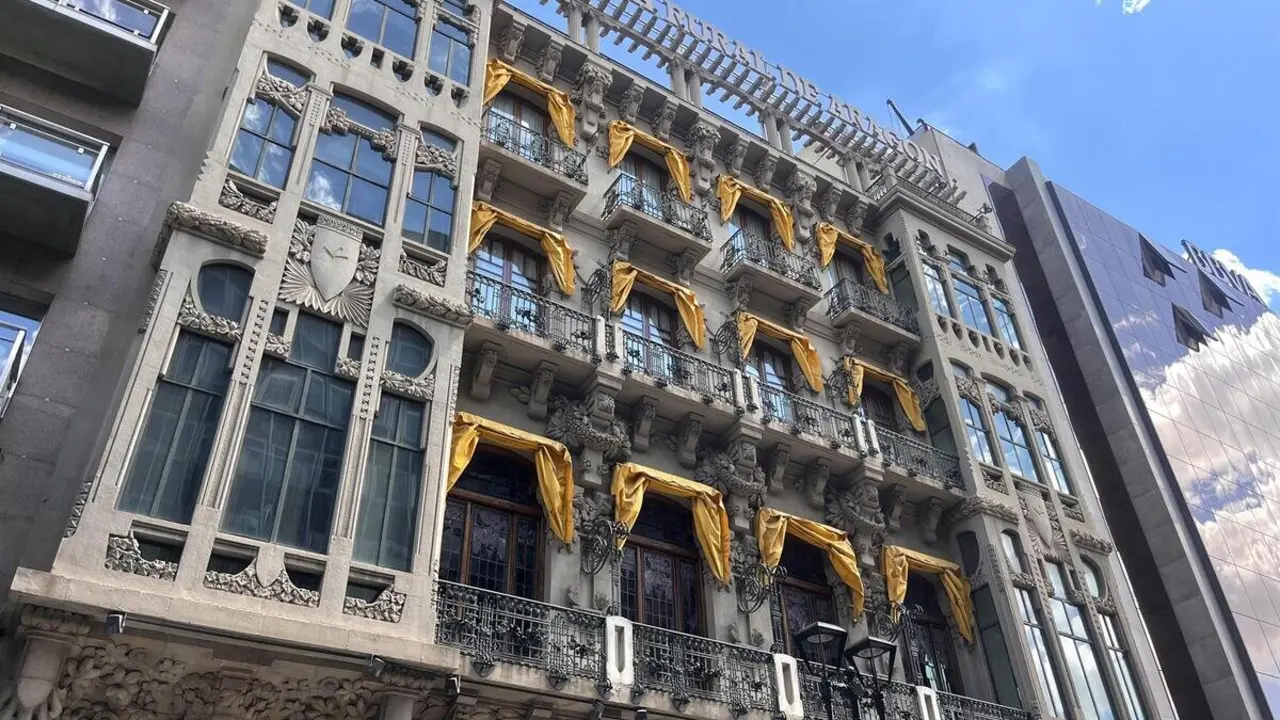 Archivo - Sede de la Fundaci&oacute;n Caja Rural de Arag&oacute;n, en el Coso, Zaragoza.
- EUROPA PRESS - Archivo