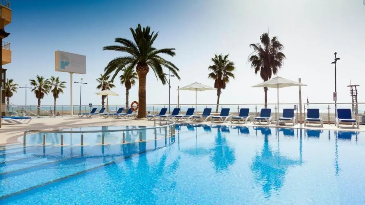 Hotel Pe&ntilde;&iacute;scola Place ./ Booking