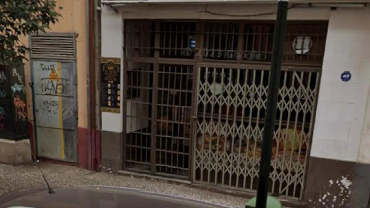 El local donde tuvo lugar el accidente laboral en el barrio de Las Fuentes/ Google Maps
