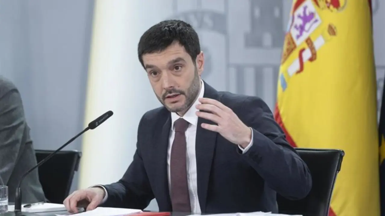 Ministro de Consumo, Alberto Garz&oacute;n