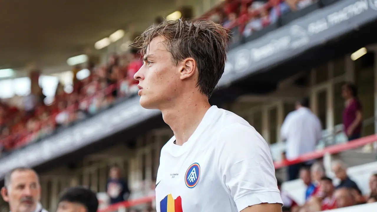 Th&eacute;o Le Normand ha debutado en el f&uacute;tbol profesional espa&ntilde;ol / Andorra