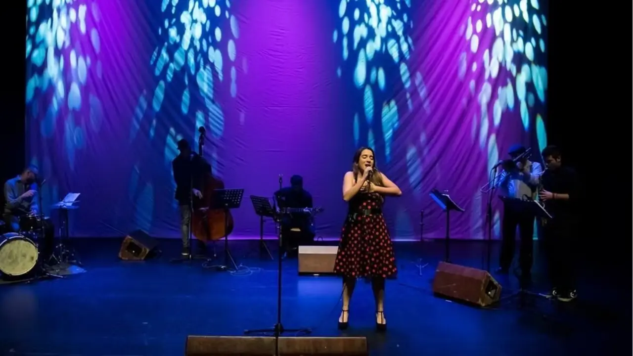 Viki Lafuente en el Teatro de las Esquinas (Zaragoza). / TEATRO ESQUINAS
