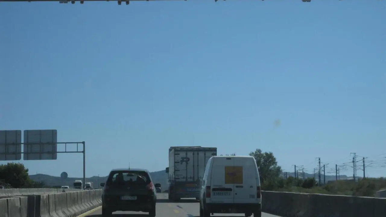 Carreteras, tr&aacute;fico