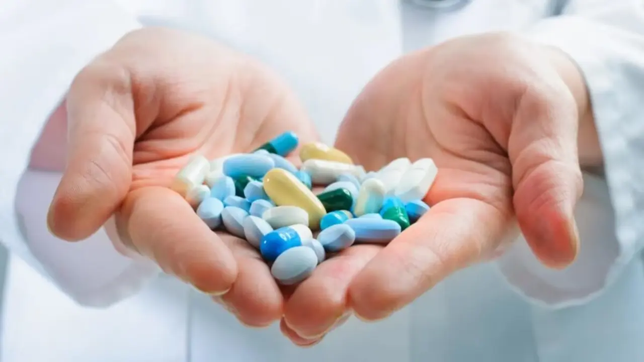 Un estudio alerta: tomar ibuprofeno o paracetamol podr&iacute;a aumentar la resistencia a los antibi&oacute;ticos