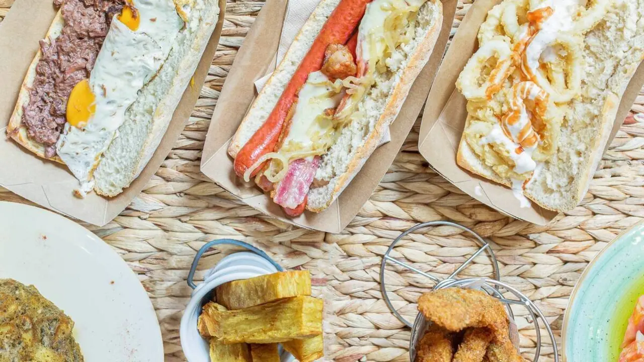 Bocater&iacute;a Babax ./ Uber Eats