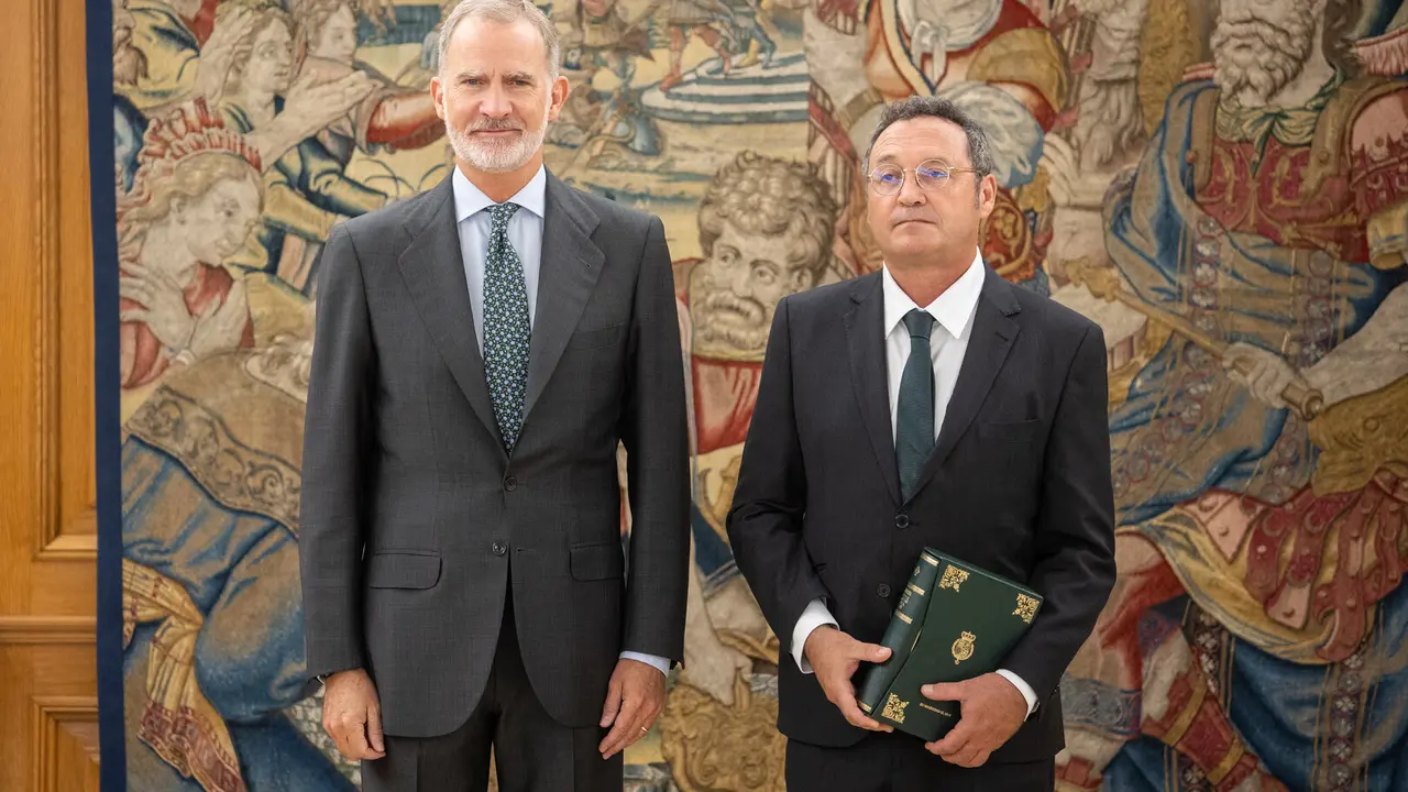 El fiscal general del Estado, &Aacute;lvaro Garc&iacute;a Ort&iacute;z, en una audiencia este mi&eacute;rcoles con Felipe VI./ EP
