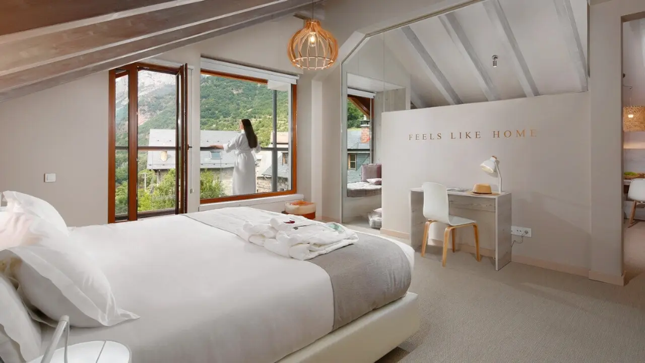 escapada-romantica-pirineo-huesca-jacuzzi-plan