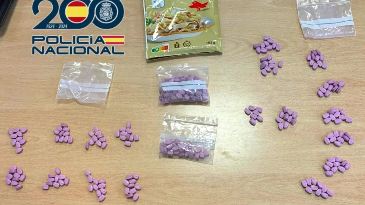 Pastillas de &eacute;xtasis incautadas al detenido este pasado mi&eacute;rcoles en el barrio de las Delicias de la capital aragonesa.
- POLIC&Iacute;A NACIONAL
