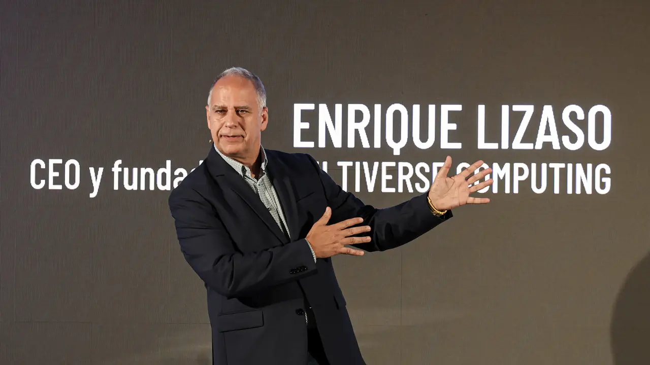 Enrique Lizaso, CEO y cofundador de Multiverse Computing, en la gala de los Premios COTIZAR