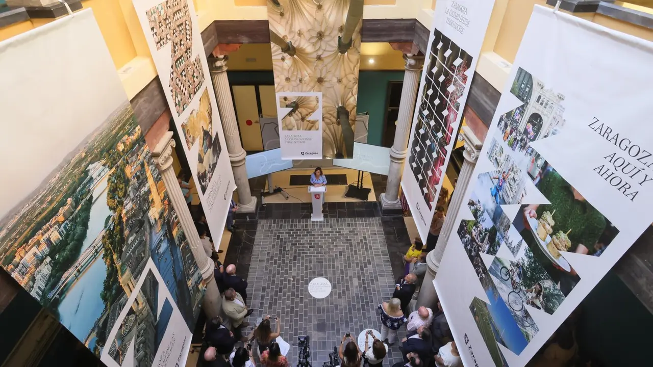 Presentaci&oacute;n de la marca de Zaragoza celebrada en el palacio de Montemuzo. /AZ