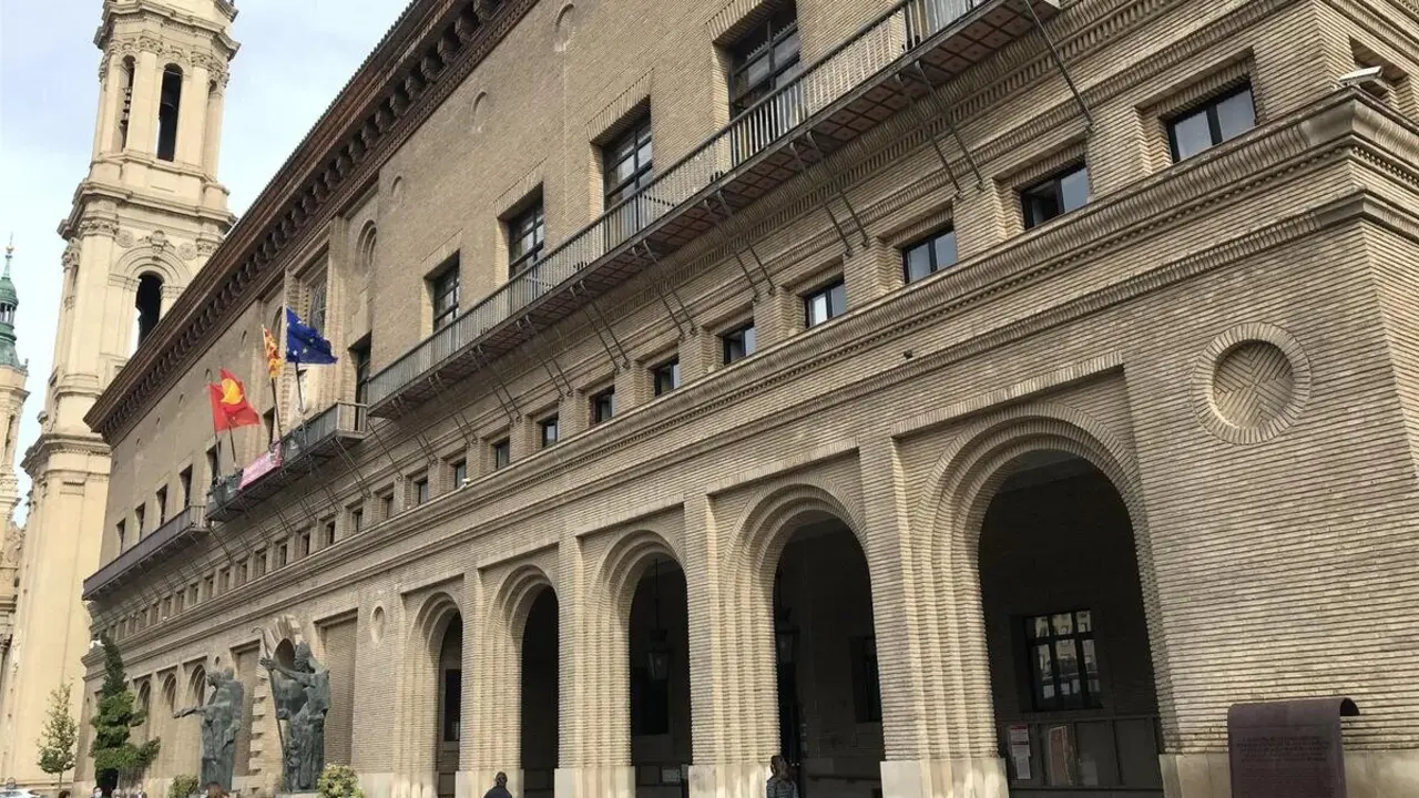 Archivo - El Ayuntamiento de Zaragoza. /EP