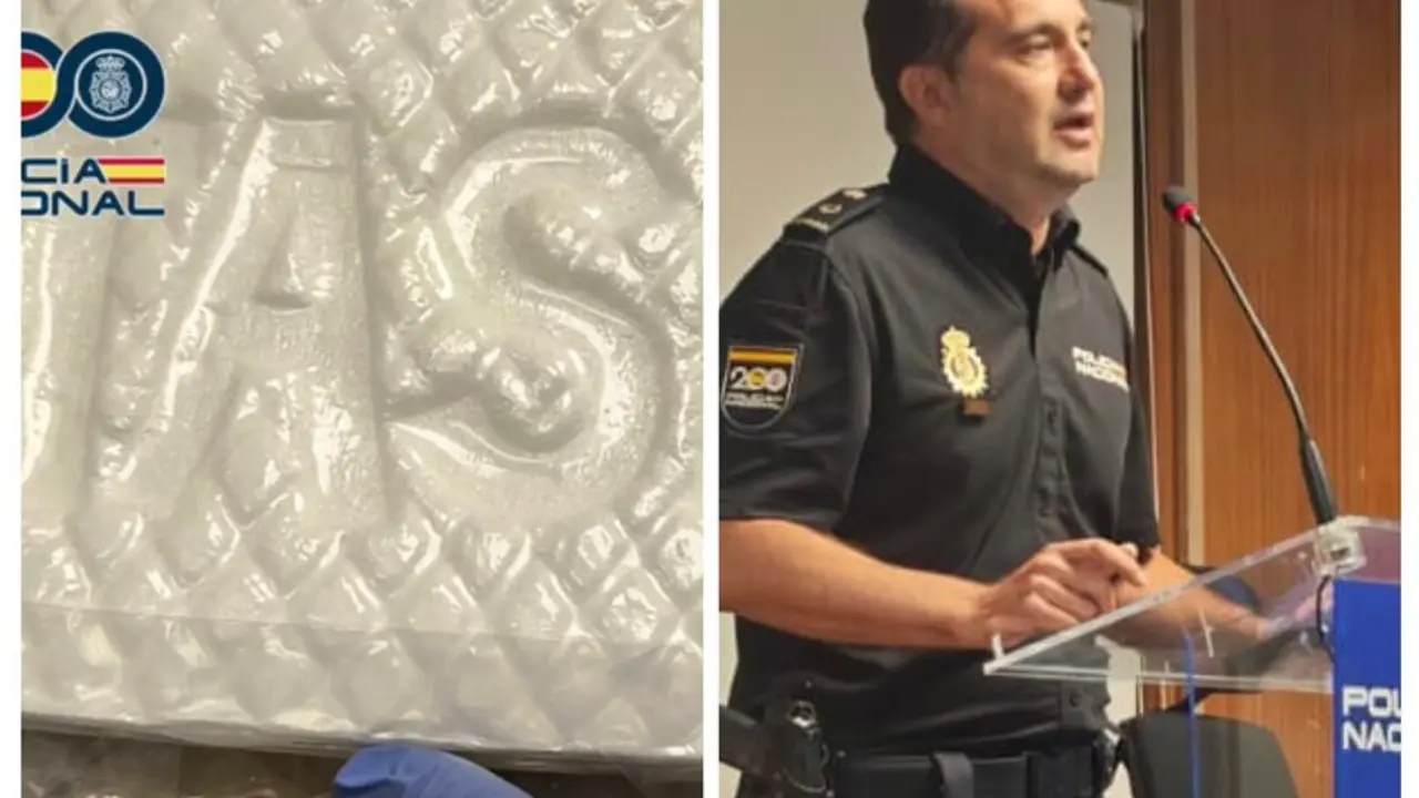 Imagen del Inspector Jefe Carlos Gracia y de parte de la droga que incautaron en la &uacute;ltima operaci&oacute;n/H.A.