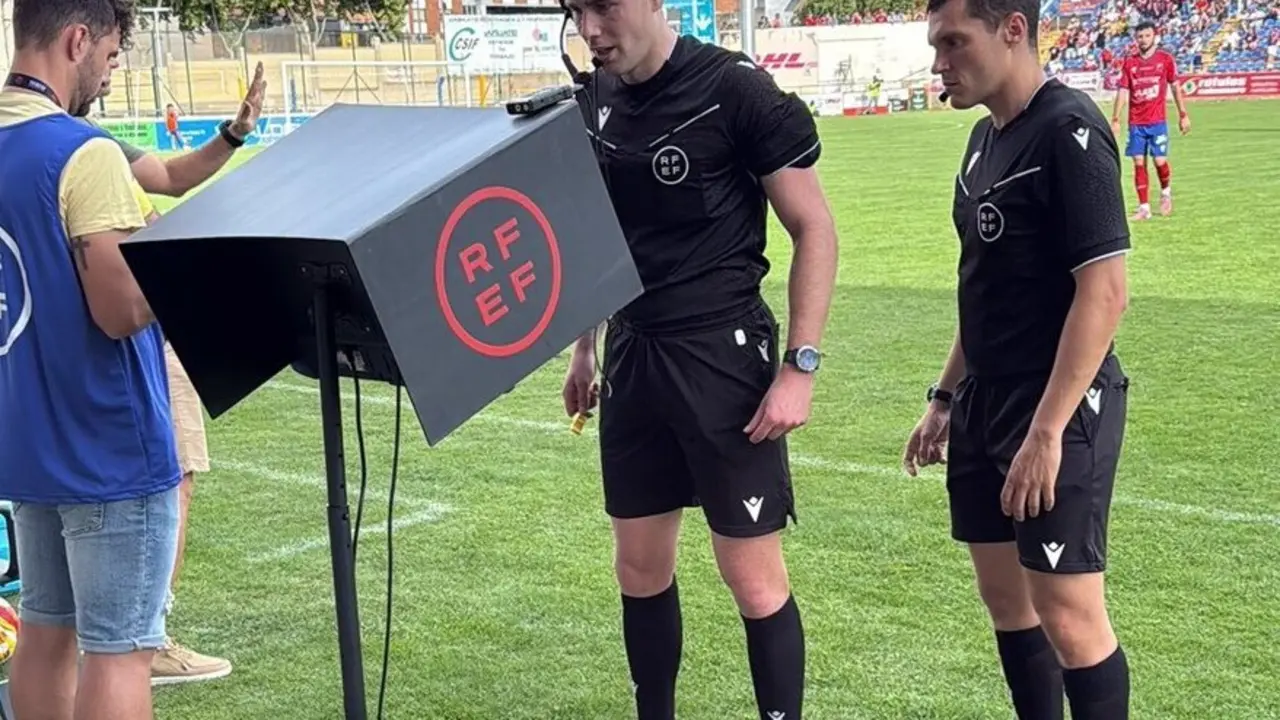 VAR en 1&ordf;RFEF / CD TERUEL