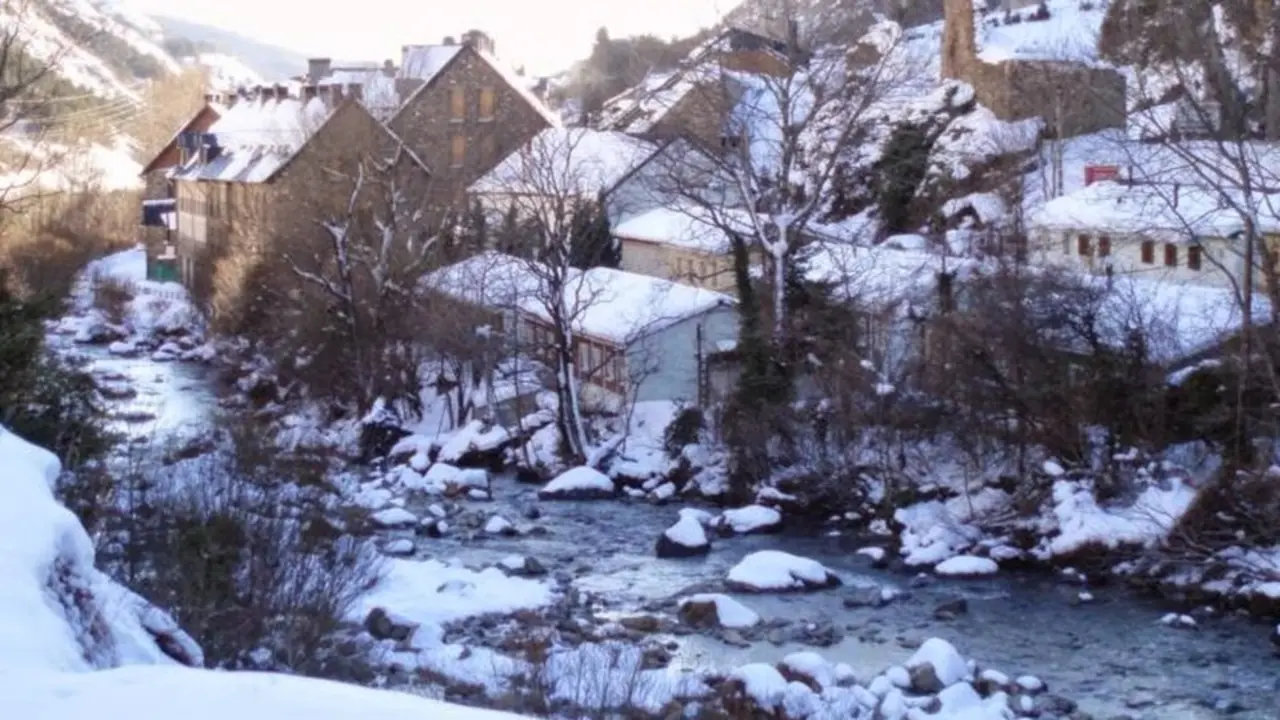 Canfranc ./ Foto: Canfranc Pueblo tambi&eacute;n existe
