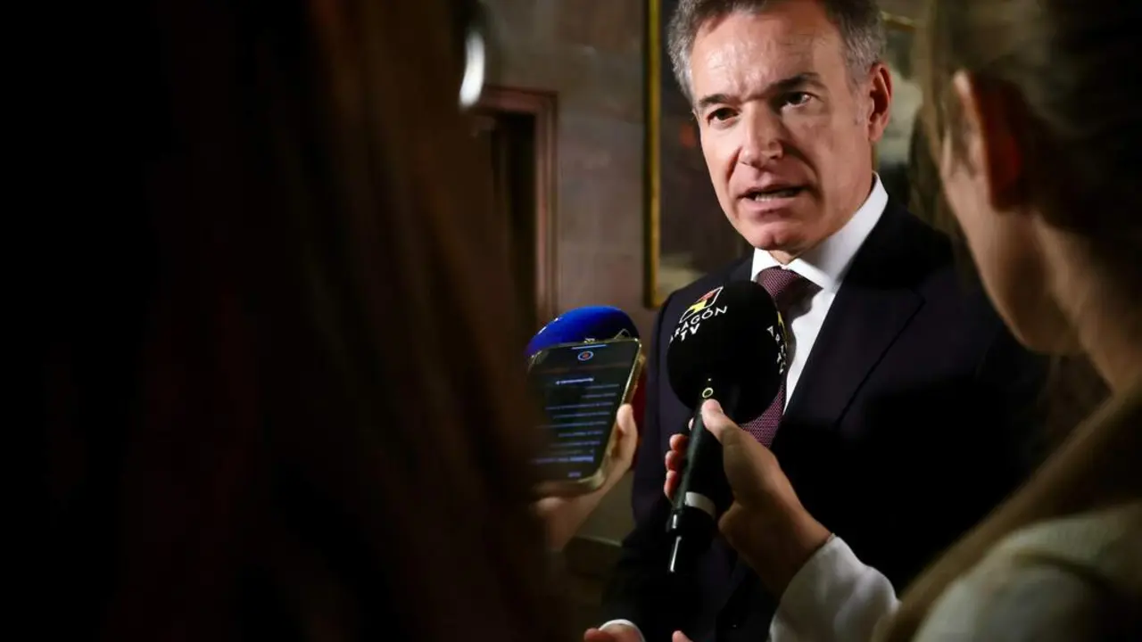 El consejero de urbanismo V&iacute;ctor Serrano. /AZ