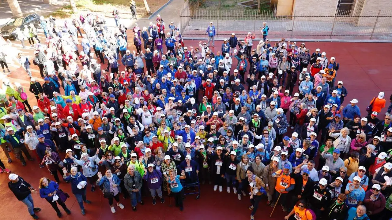 Actividad Mayores en marcha, organizada por el Ayuntamiento de Zaragoza. /AZ