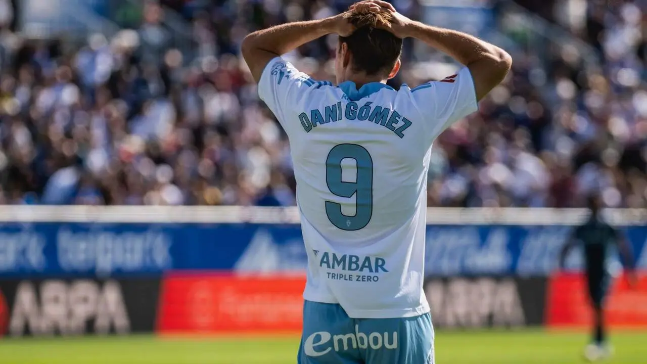 Dani G&oacute;mez durante el Real Zaragoza - C&oacute;rdoba