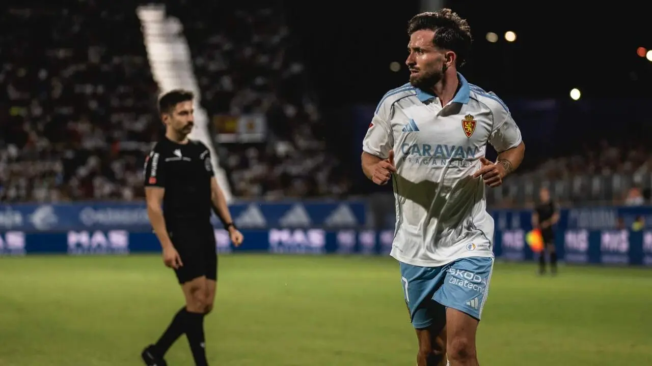 Sebas Moyano durante un partido con el Real Zaragoza / Marcos Cebri&aacute;n