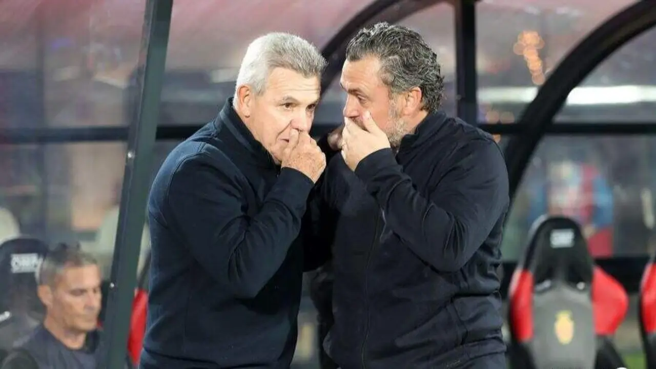 Sergio Gonz&aacute;lez junto a Javier Aguirre, ex entrenador del Real Zaragoza / LaLiga