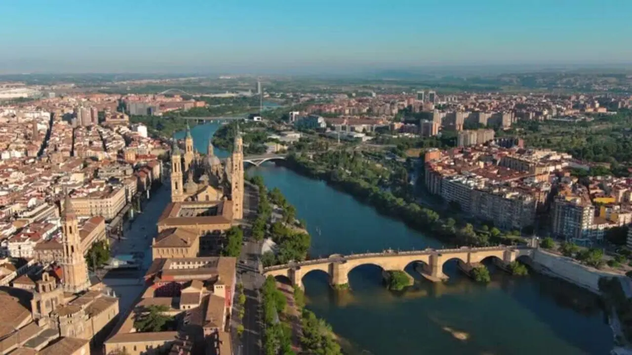 Zaragoza desde el aire ./ iStock