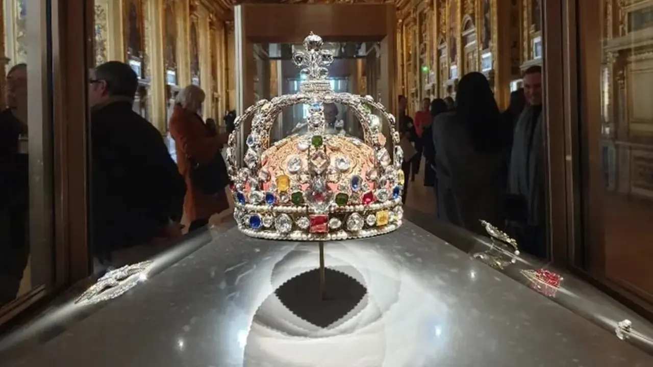 &iquest;Qu&eacute; han robado en el Louvre? Todas las joyas, al detalle