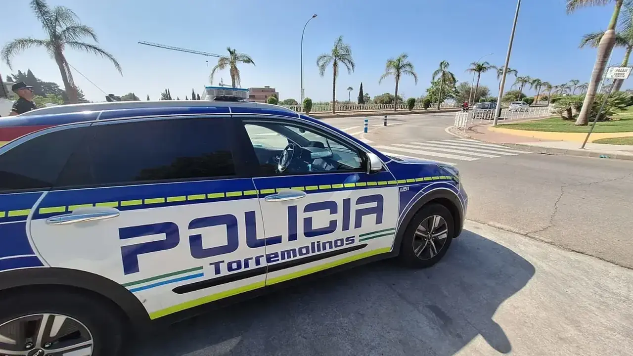 Coche patrulla de la Polic&iacute;a Local de Torremolinos. / AYUNTAMIENTO DE TORREMOLINOS