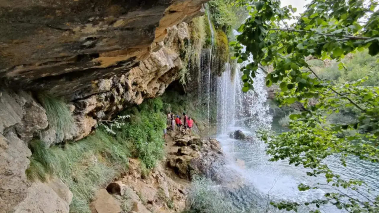 Cascada del Molino de San Pedro, El Vallecillo ./ Escapadas por Aragón