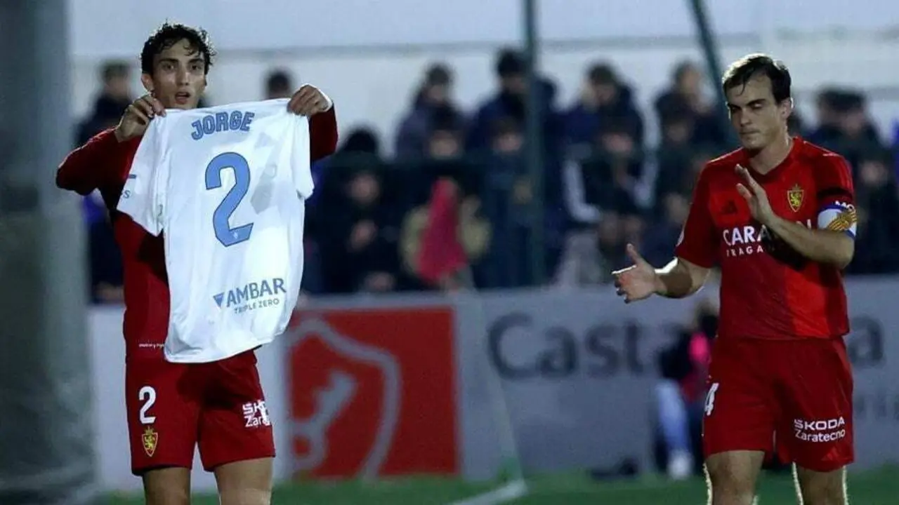 Juan Sebasti&aacute;n homenajea a Jorge Casado / Real Zaragoza