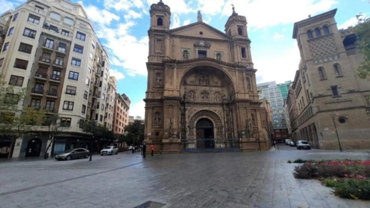 Fachada de la Bas&iacute;lica de Santa Engracia, en Zaragoza./ EP