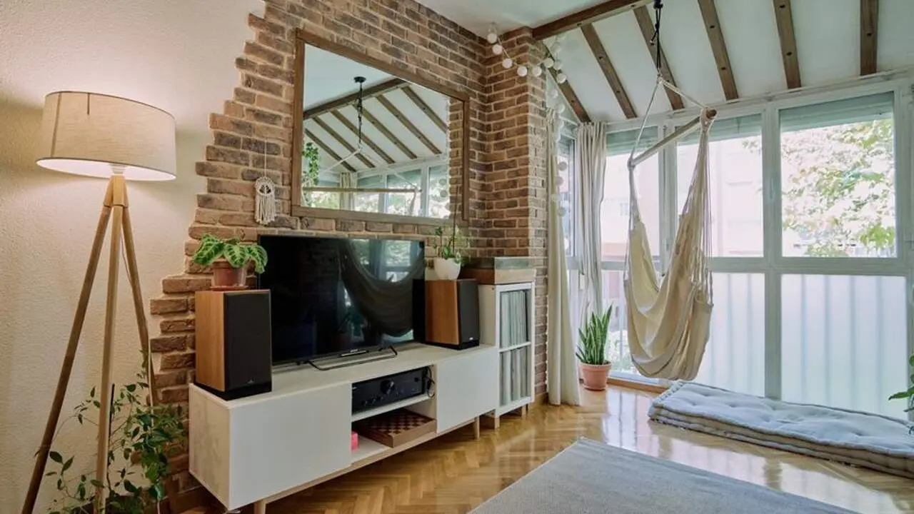 HomeExchange. / HOMEEXCHANGE