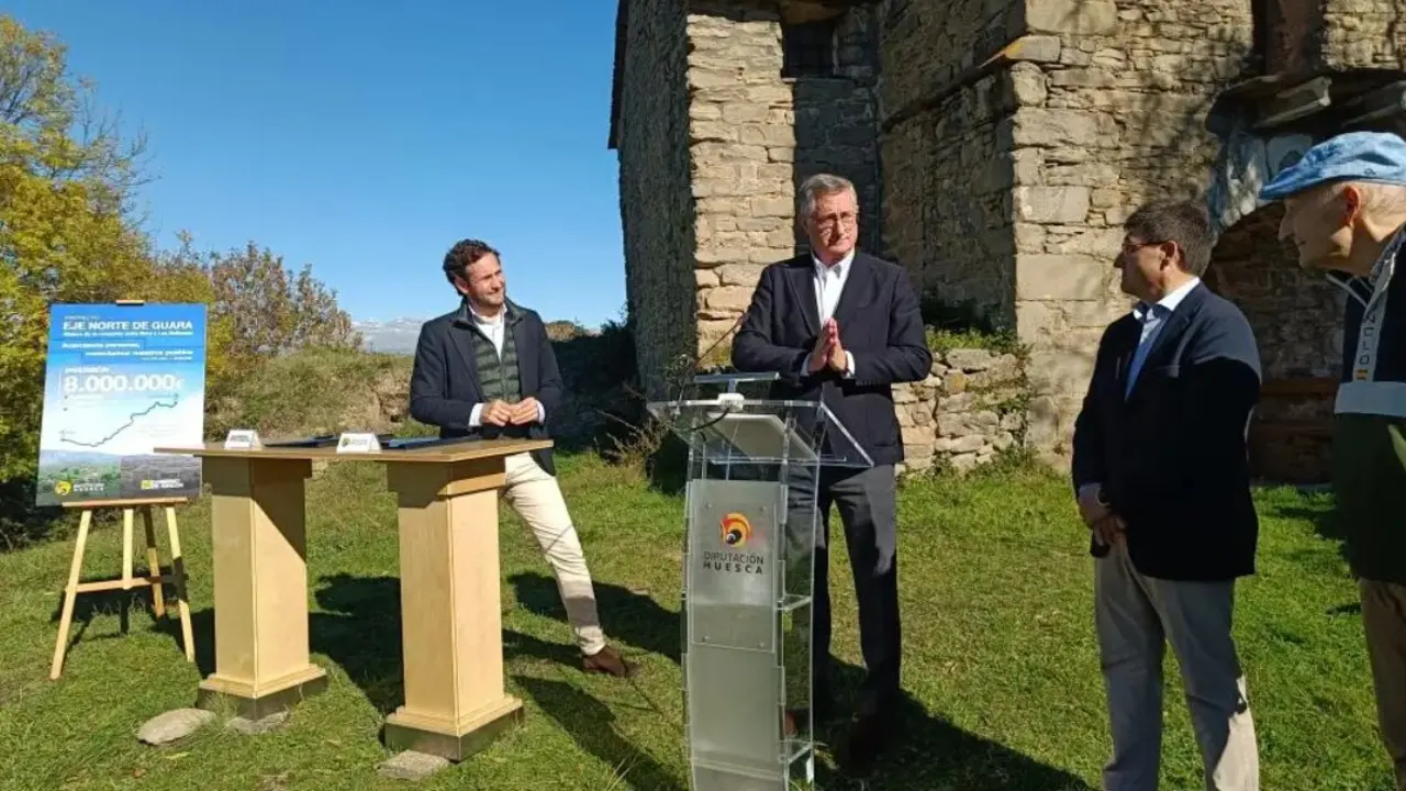 Firma del acuerdo. / GOBIERNO DE ARAG&Oacute;N