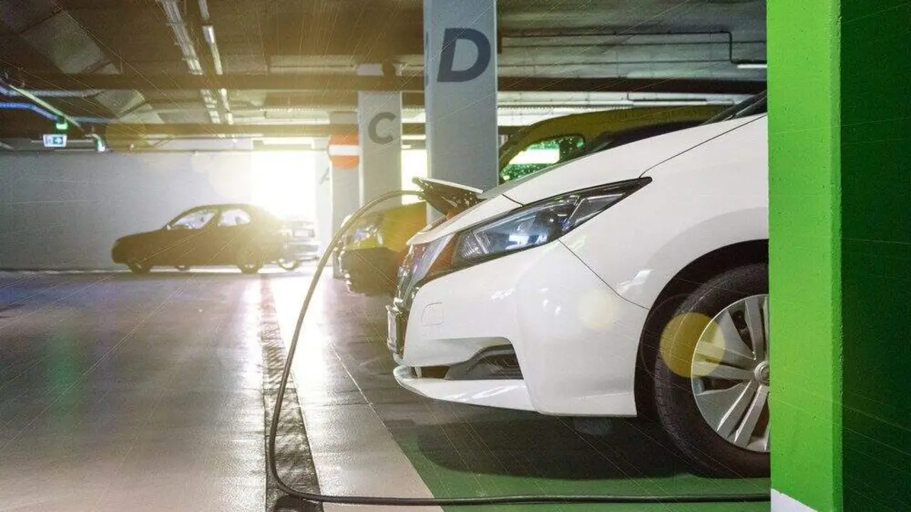 Carga de coche el&eacute;ctrico