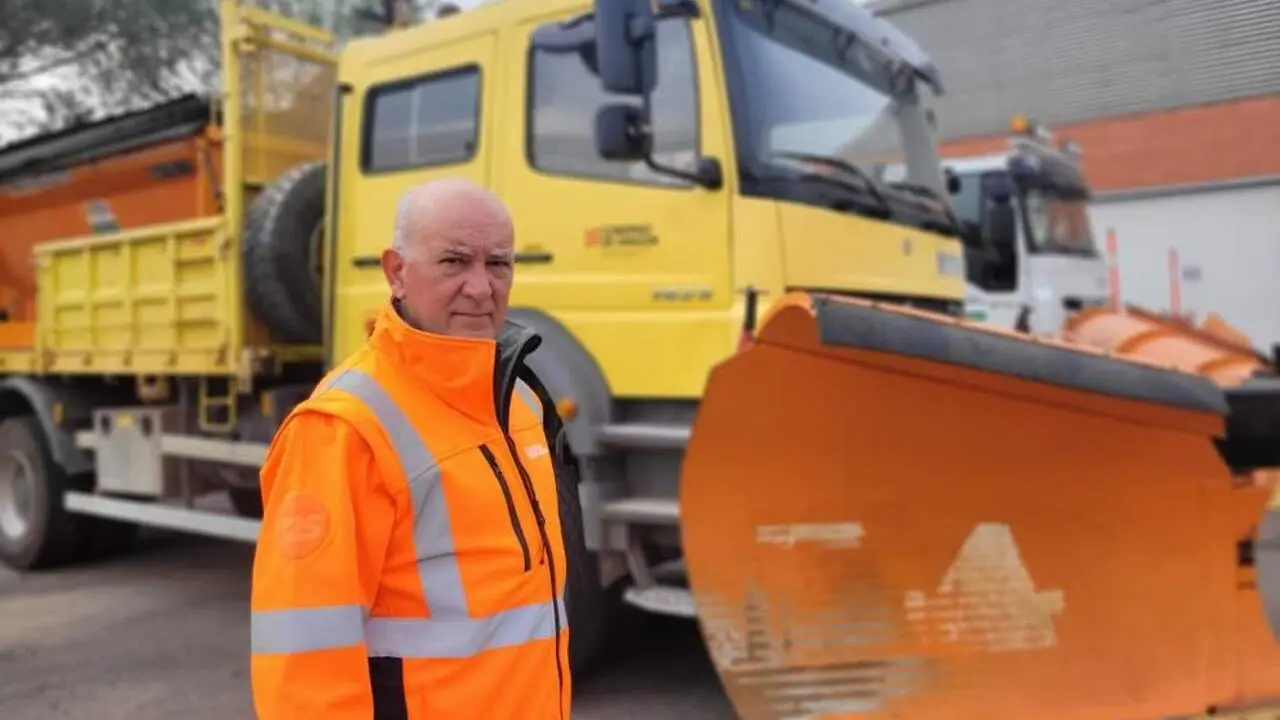 El director general de Carreteras del Gobierno de Arag&oacute;n, Miguel &Aacute;ngel Arminio, presenta la campa&ntilde;a de vialidad invernal. / GOBIERNO DE ARAG&Oacute;N