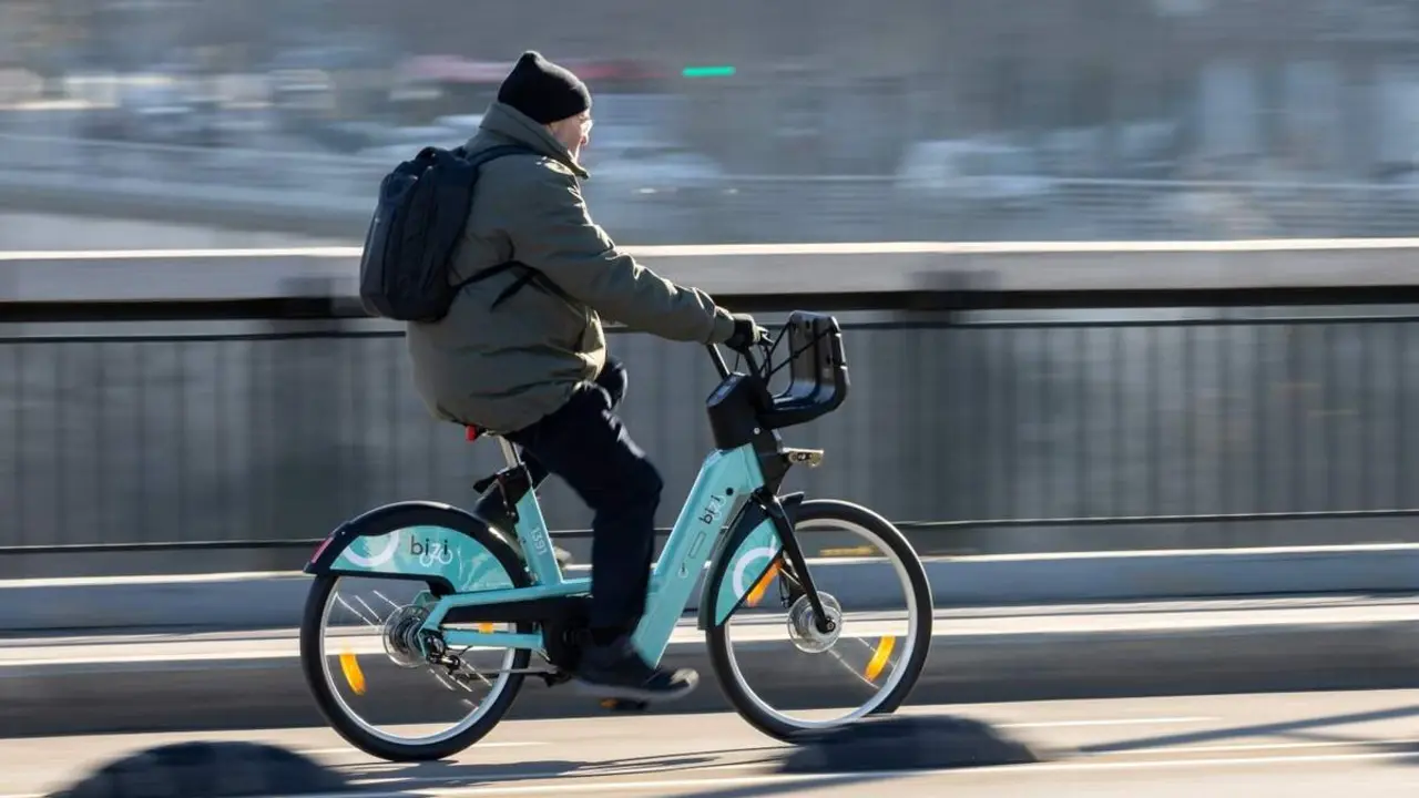 Zaragoza entra de lleno entre las 60 mejores ciudades del mundo para ir en bici ./ AZ