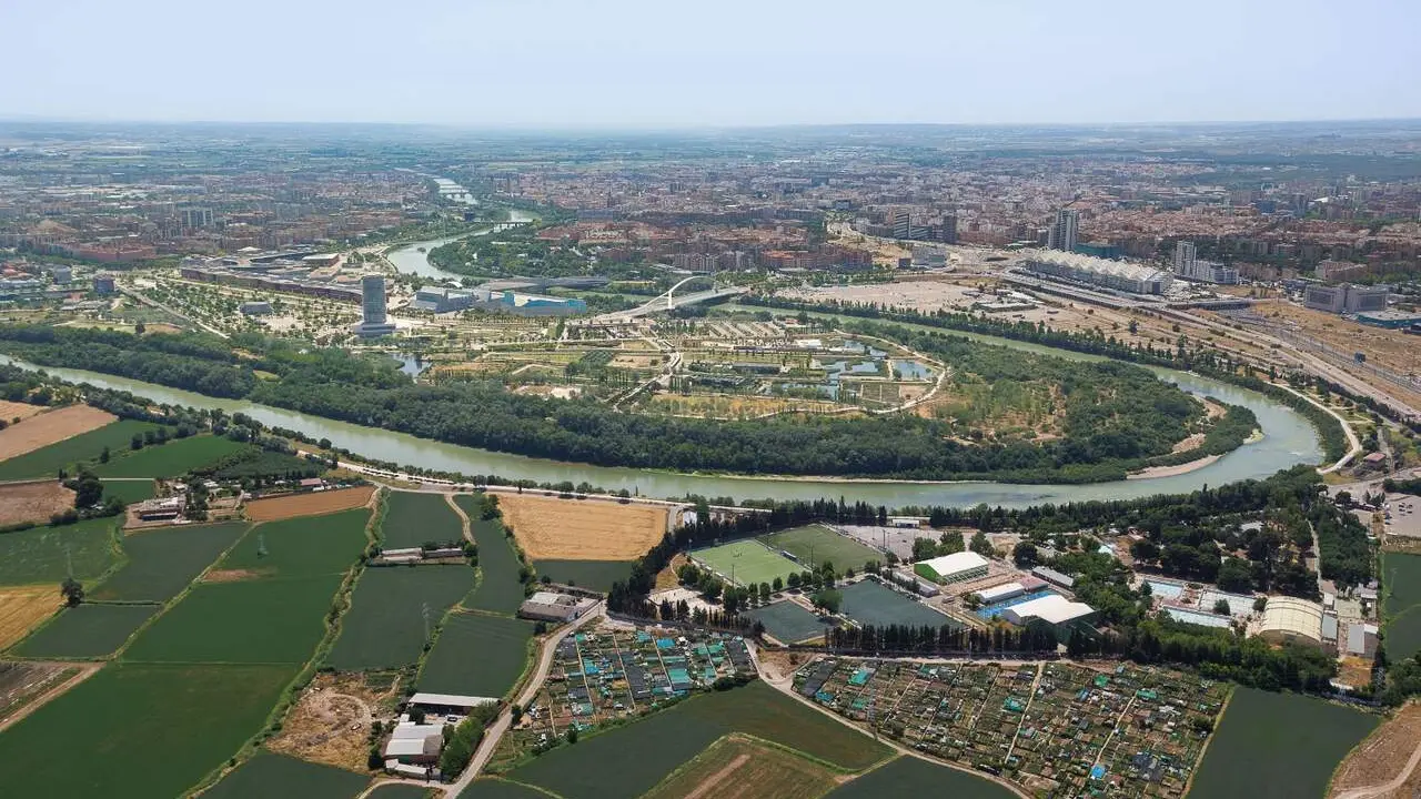 Vista a&eacute;rea de Zaragoza