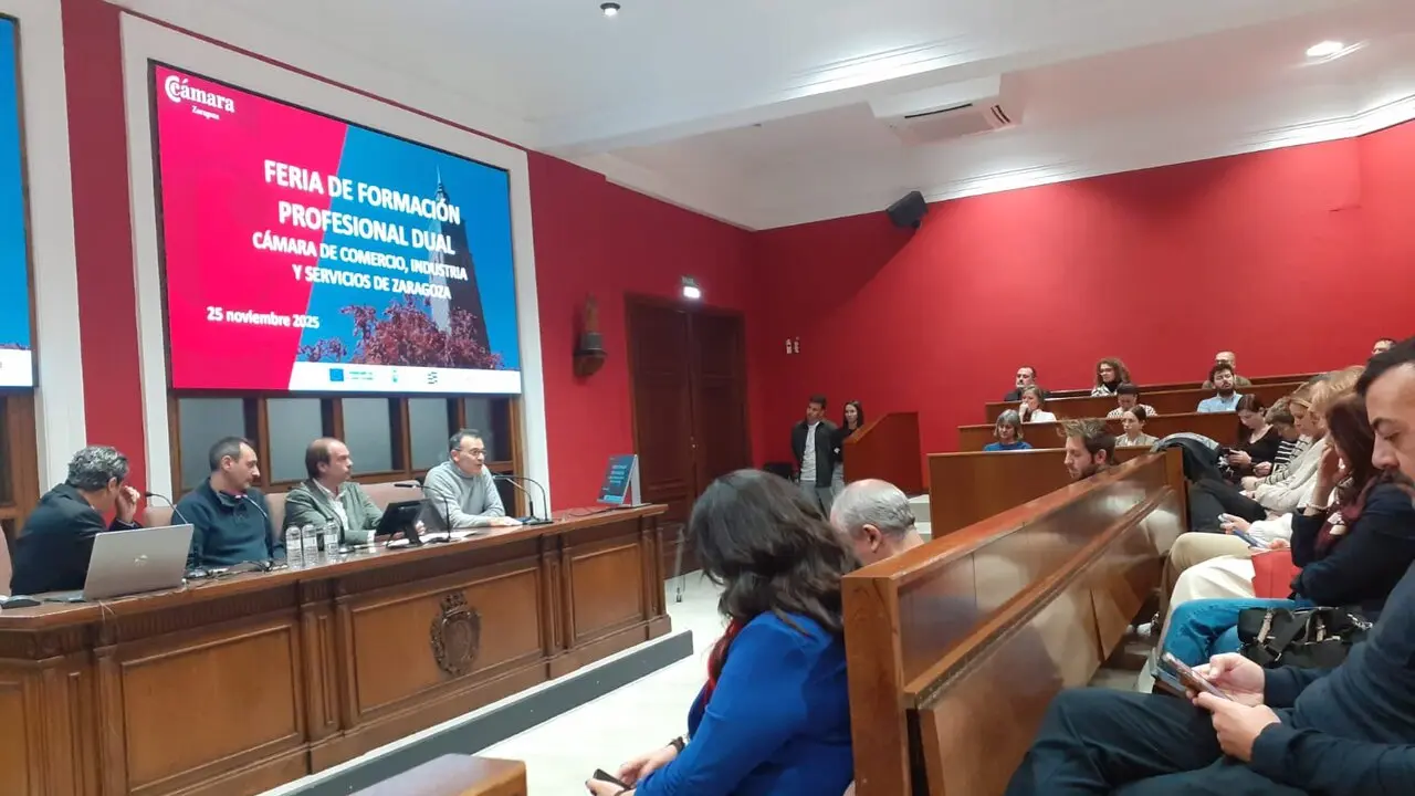 Feria FP. / C&Aacute;MARA DE COMERCIO